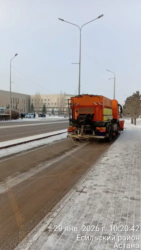 Из Астаны вывезено около 3,3 млн кубометров снега (6)