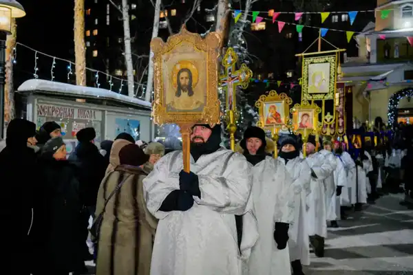 В Астане проходят крещенские купания (7)