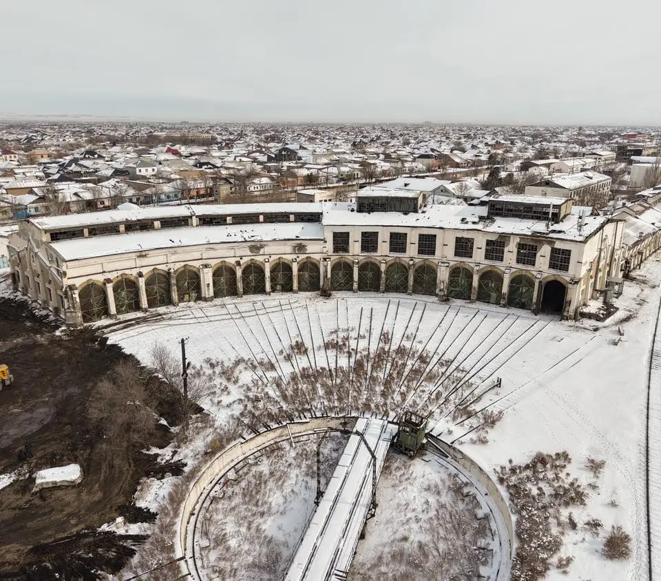ИЗУЧЕН ПЛАН ПО ПРЕВРАЩЕНИЮ ПРИВОКЗАЛЬНОЙ ТЕРРИТОРИИ ТУРКЕСТАНА В ТУРИСТИЧЕСКУЮ ЗОНУ (2)