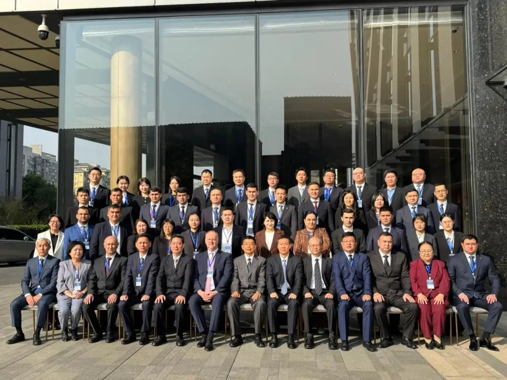 Представители Министерства юстиции РК приняли участие в международном семинаре в Гуанчжоу (2)