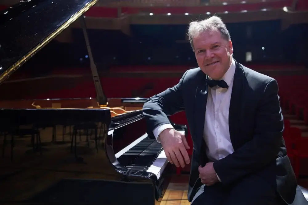 В Астане прошел вечер фортепианной музыки (2)