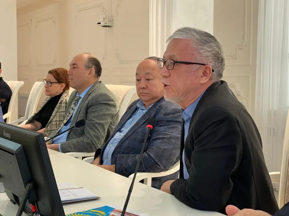 «Закон и порядок»: борьбу с правонарушениями в обществе обсудили за круглым столом в столичном вузе (3)