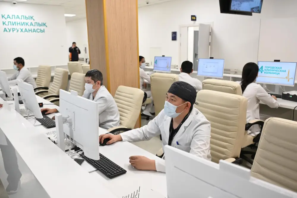Дархан Сатыбалды ознакомился с ходом модернизации медицинских учреждений Алматы (2)