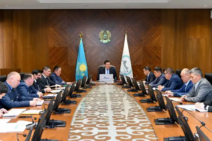 Аким области встретился с представителями АО «Транстелеком» (10)