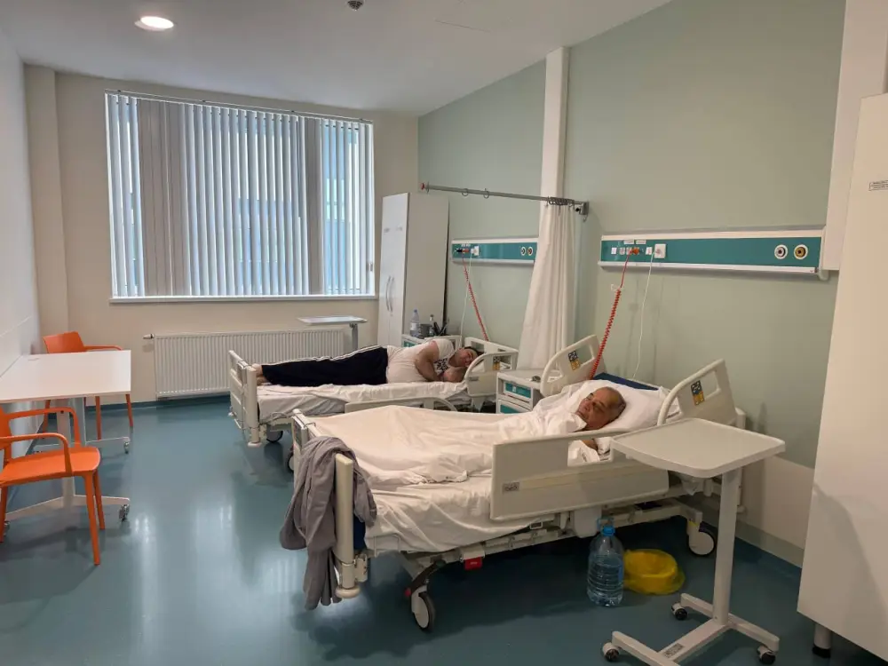 ИНСУЛЬТНЫЙ ЦЕНТР НКЦЭМ: ПО РЕСПУБЛИКЕ В 2025 ГОДУ ПРОЛЕЧЕНО СВЫШЕ 53 ТЫСЯЧ ПАЦИЕНТОВ (2)