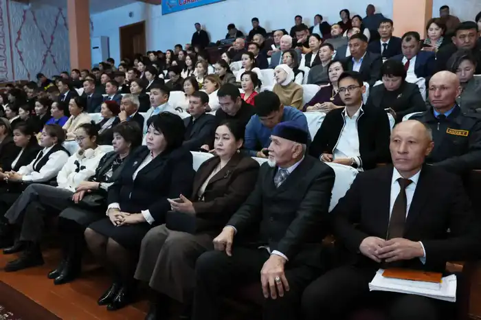 Ербол Карашукеев встретился с жителями Байзакского района (2)