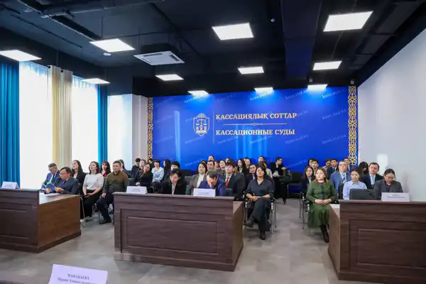 Магистранты Академии правосудия при Высшем Судебном Совете приняли участие в выездной лекции в Кассационном суде по административным делам (2)