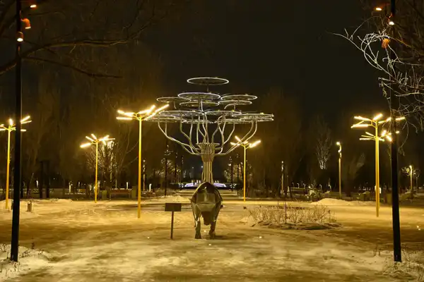 Глава региона ознакомился с ходом реконструкции Президентского парка (8)