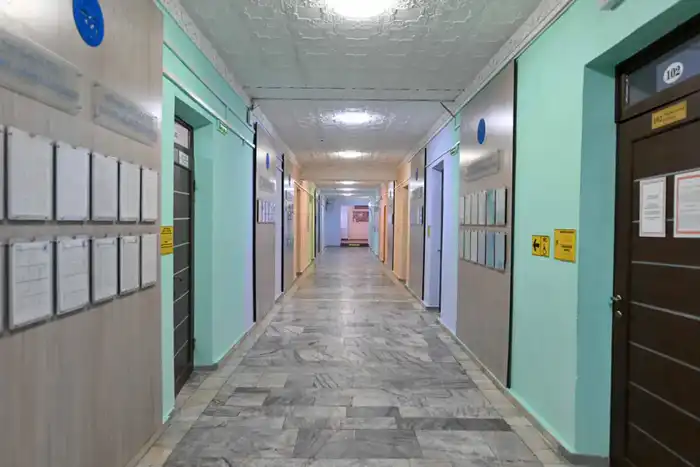 Аким области посетил гимназию №6 в Семее (2)