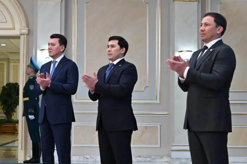 Президент отметил, что наши спортсмены достойно выступают и поднимаются на пьедестал почета на многочисленных соревнованиях (2)