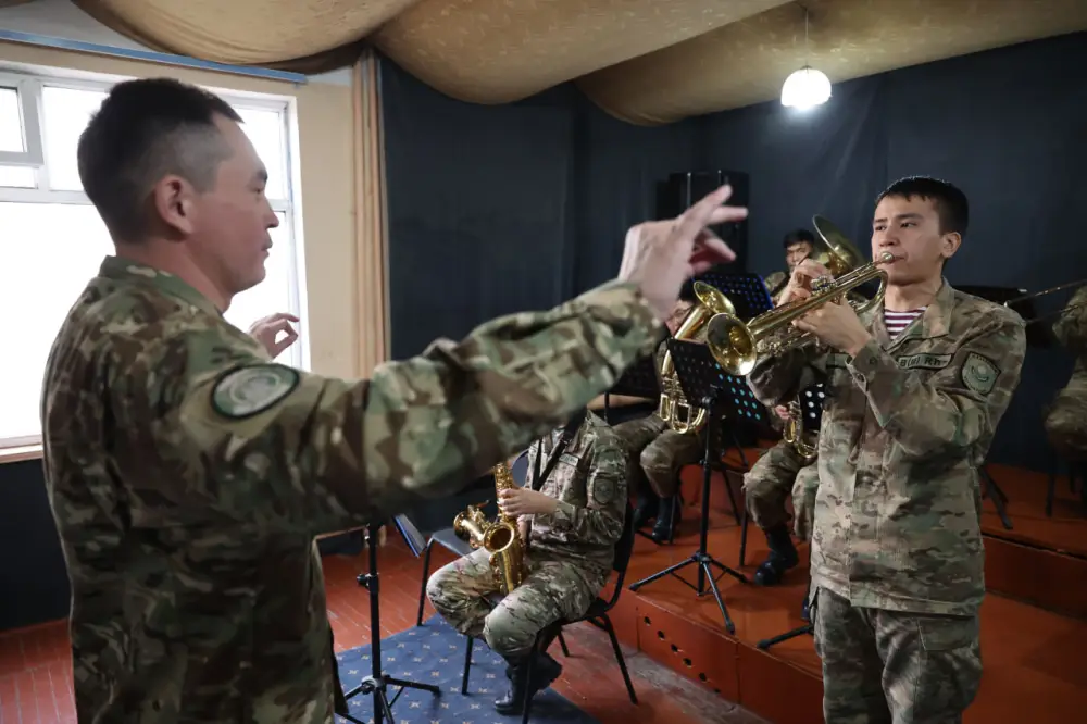 Служба как путь к мечте: военнослужащий Национальной гвардии реализовал мечту о военном оркестре (3)