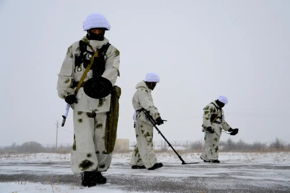 От ликвидации ЧС до разминирования: как служат инженерные войска Казахстана (8)