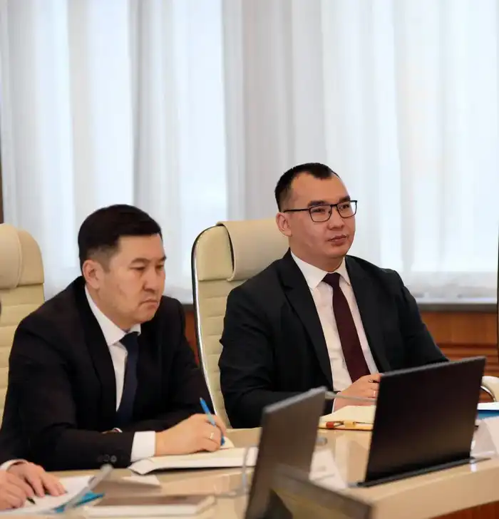 ВКО по объёму прямых иностранных инвестиций находится на 3 месте в стране (5)