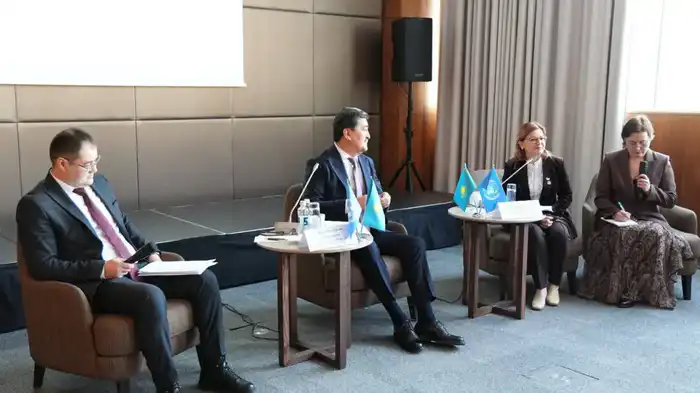 Консультационная встреча со слушателями 5-го потока Школы аналитики при Сенате Парламента Республики Казахстан (4)