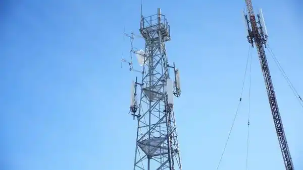 В Зайсанском районе завершено возведение антенно-мачтового сооружения (4)