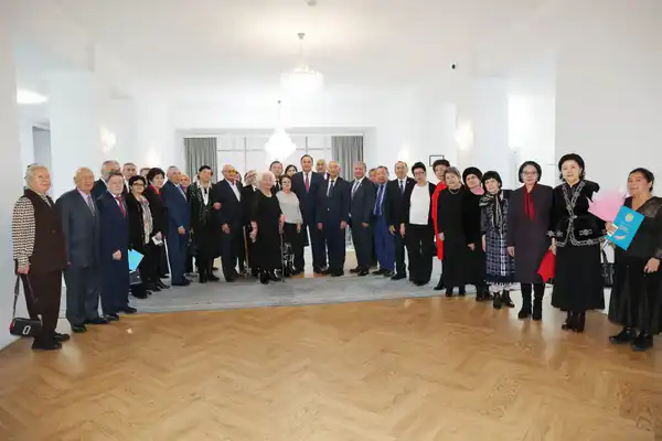 Аким Жамбылской области встретился с представителями гражданского общества (8)