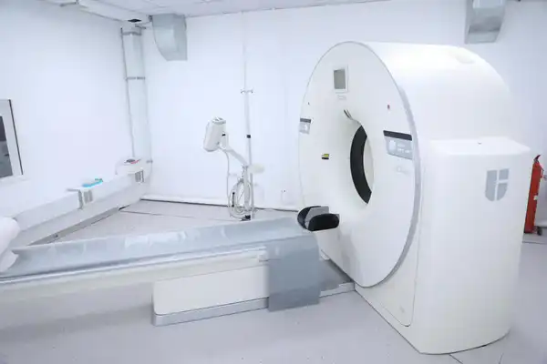 В больнице Актобе запустили новый КТ и мобильную С-дугу для экстренной помощи (5)