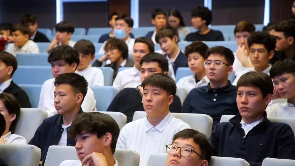 Совет отцов Астаны провёл открытый диалог со школьниками в рамках программы «Адал азамат» (10)