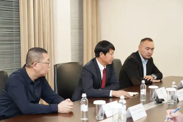 ТУРКЕСТАН: В ЖЕТЫСАЕ ИНОСТРАННЫЕ ИНВЕСТОРЫ УСПЕШНО РЕАЛИЗУЮТ ПРОЕКТ ПО РАЗВИТИЮ АГРОПРОМЫШЛЕННОГО КОМПЛЕКСА (2)