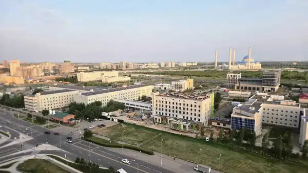 СТОЛИЦА — МЕГАПОЛИС, ГДЕ СОЧЕТАЕТСЯ СОВРЕМЕННАЯ МЕДИЦИНА И ПЕРЕДОВЫЕ ТЕХНОЛОГИИ. (3)