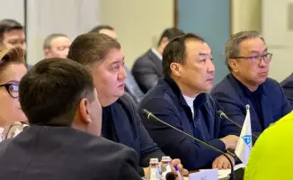 Министр транспорта РК Нурлан Сауранбаев провел проверку аэропорта Астаны с акцентом на международные стандарты паспортного контроля и системы Q-Gate