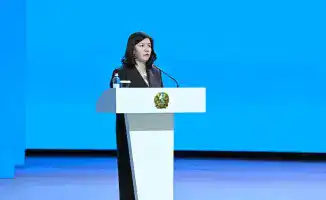 Обсуждение воспитания молодежи как ключевого аспекта формирования будущего общества