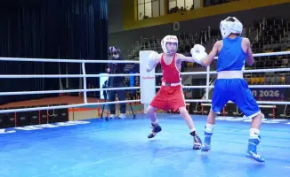 В Уральске проходит отборочный чемпионат Казахстана по боксу среди юношей к чемпионату Азии