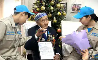 Военнослужащие Вооруженных сил поздравили фронтовика Ыскака Кусаинова со 102-летием