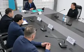 Аким области Асаин Байханов встречается с гражданами для обсуждения важных социальных вопросов