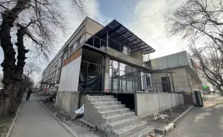 Снос незаконной пристройки в Алматы: последствия для владельцев и градостроительной ситуации