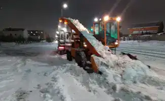 Снегуборочная операция в Астане продолжается