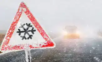 International Guidelines for Travelers: Recommended Actions During Snow Drifts on Roads