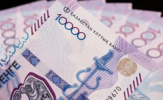 Президент Казахстана Токаев озвучил масштабы незаконного обналичивания денег: 500 миллиардов тенге под угрозой