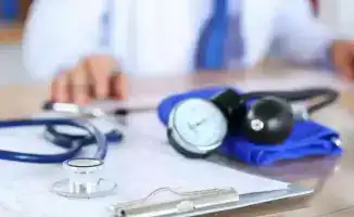 Расширение пакета обязательного социального медицинского страхования в Казахстане с 2026 года