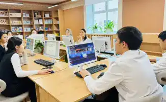 ИИ в Астане оценивает настроение школьников перед уроками