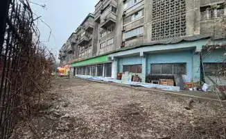 В Алматы убрали незаконную постройку, как ненужный балласт с судна