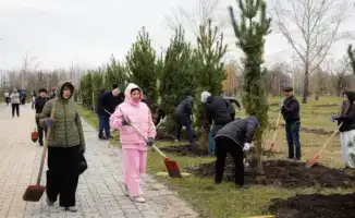 Таза Қазақстан: 80 скверов и 164 площадки!