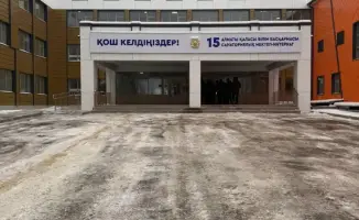 Заместитель акима Алматы Бейбут Шаханов проверяет ход строительства социальных объектов в Наурызбайском районе