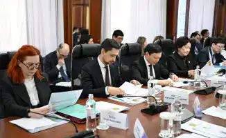 Казахстан обсуждает борьбу с коррупцией на совещании