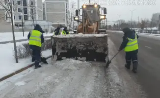Снегопад в Астане: битва за чистоту улиц!