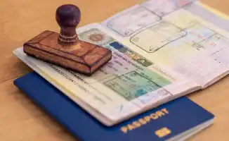 Ошибки в паспорте: как мелкие повреждения могут привести к серьезным последствиям для казахстанцев за границей