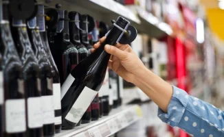 Запрет на продажу алкоголя в супермаркетах: МВД предупреждает о возможных негативных последствиях для экономики и общественного порядка