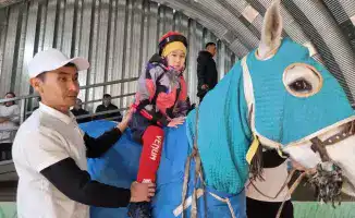 В Жетісу: Международный опыт реабилитации детей с особыми потребностями через иппотерапию