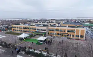Казахстан преодолевает дефицит образовательных мест: строительство 162 школ к 2025 году