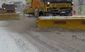 Снегопад в Алматы коммунальные службы уборка улиц