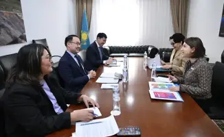 Встреча в МИД Казахстана: Ержан Ашикбаев и Джерен Гюрес обсудили гендерное равенство и сотрудничество с ООН-женщины