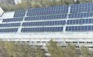 Внедрение солнечных панелей на крышах КазНУ: шаг к устойчивому развитию и экологической ответственности