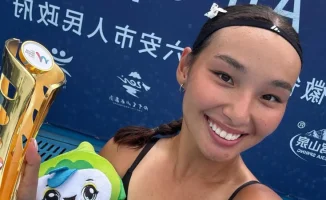 Теннисный дуэт Казахстана и России: Аружан Сагандыкова и Мария Головина завоевали золотые медали в Ахмедабаде, как два ярких солнца на теннисном небосклоне!