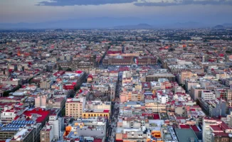 Сильное землетрясение прервало выступление президента Мексики, подчеркивая уязвимость страны к природным катастрофам