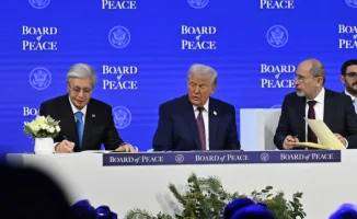 Президент Казахстана Касым-Жомарт Токаев подписал устав Совета мира, созданного по инициативе бывшего президента США Дональда Трампа.